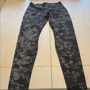 Lululemon/Full length leggings/Black&grey/6/BNWOT!